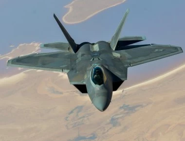 Κίνα: Μπορούμε να «δούμε» και το F-22